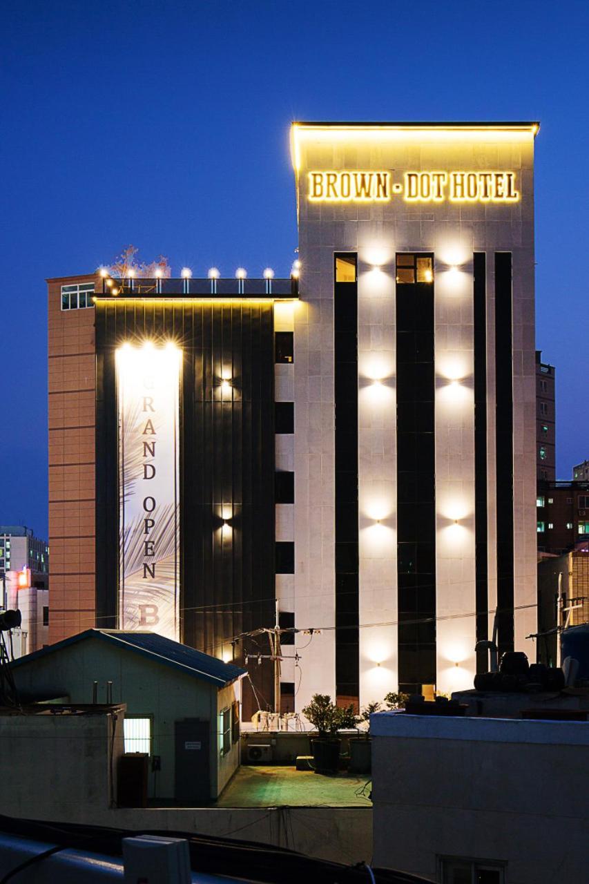 Brown Dot Hotel Busan Station Экстерьер фото